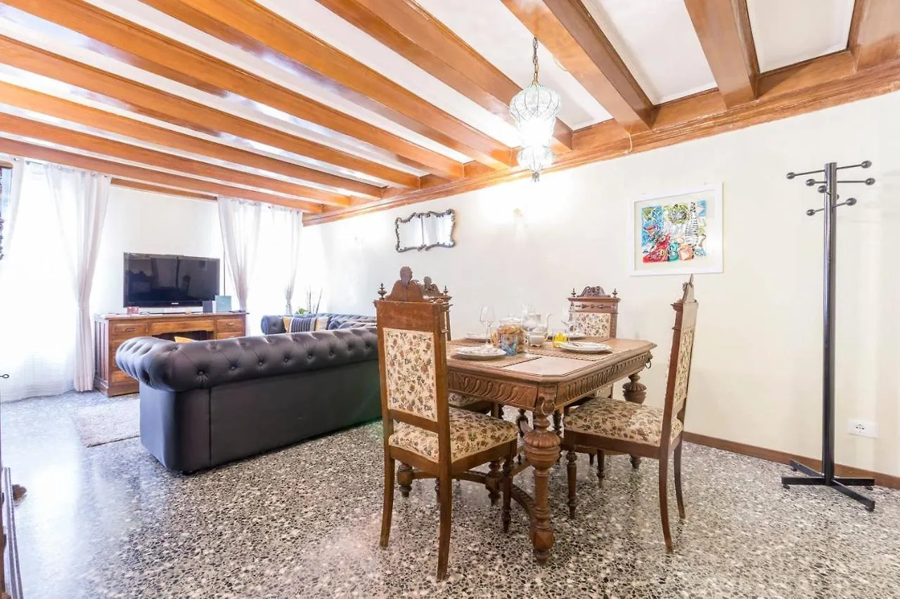 Residence Suite A Venezia Italy